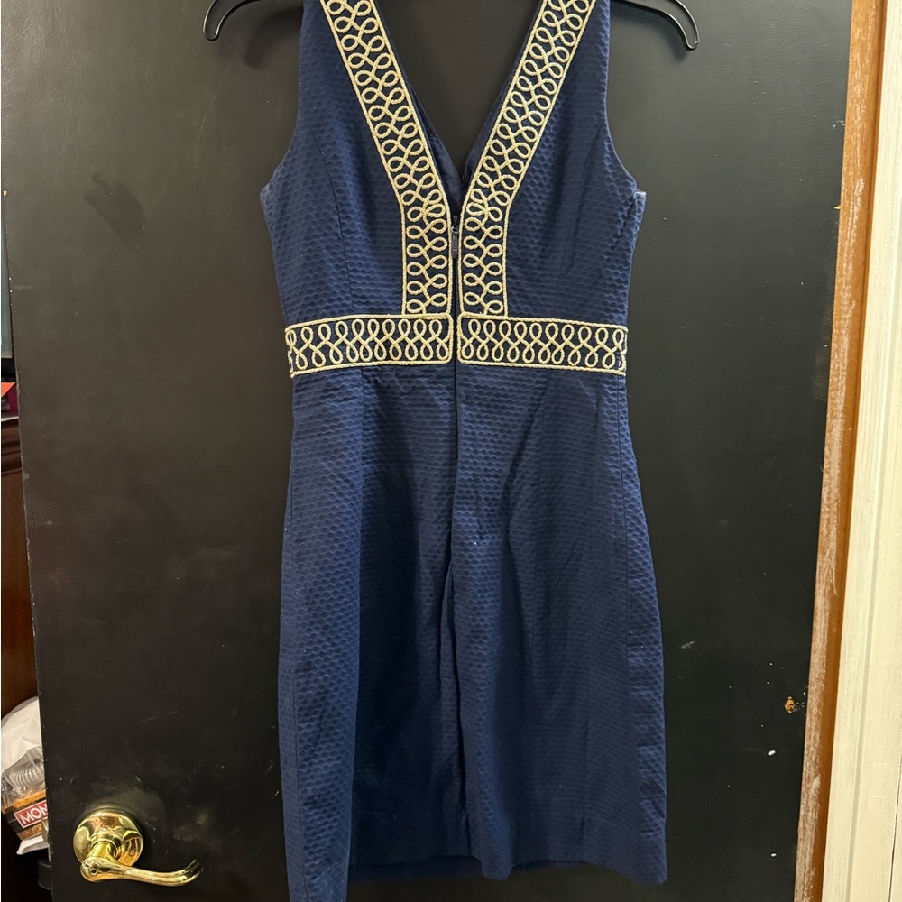 Lilly Pulitzer Blue and White Sheath Midi Dress V-Neck Sleeveless